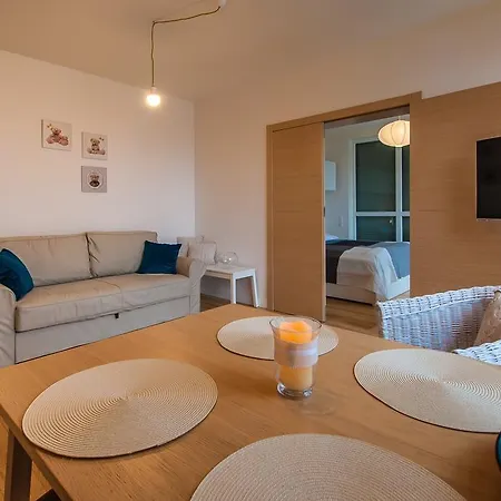 Bedroom Apartments - Baltycka 10 Z Widokiem Na Las Apartment *